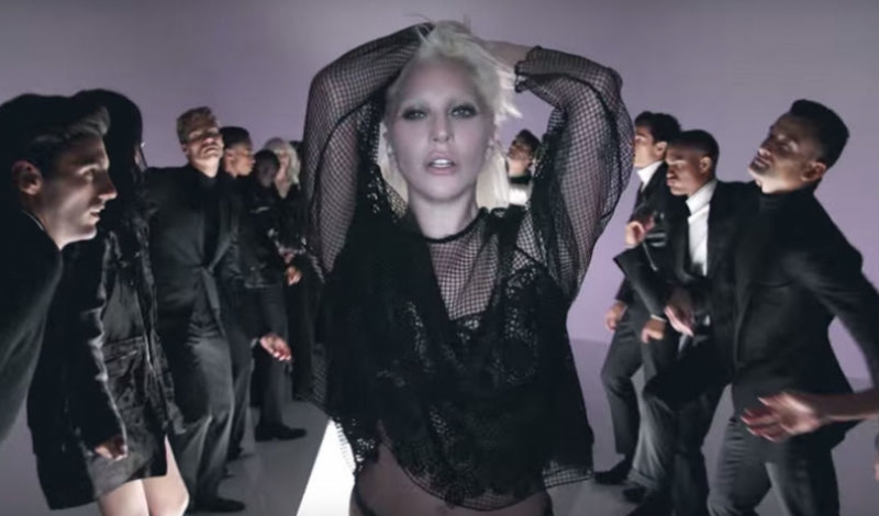 Watch Tom Ford’s Spring 2016 Collection with Gaga-