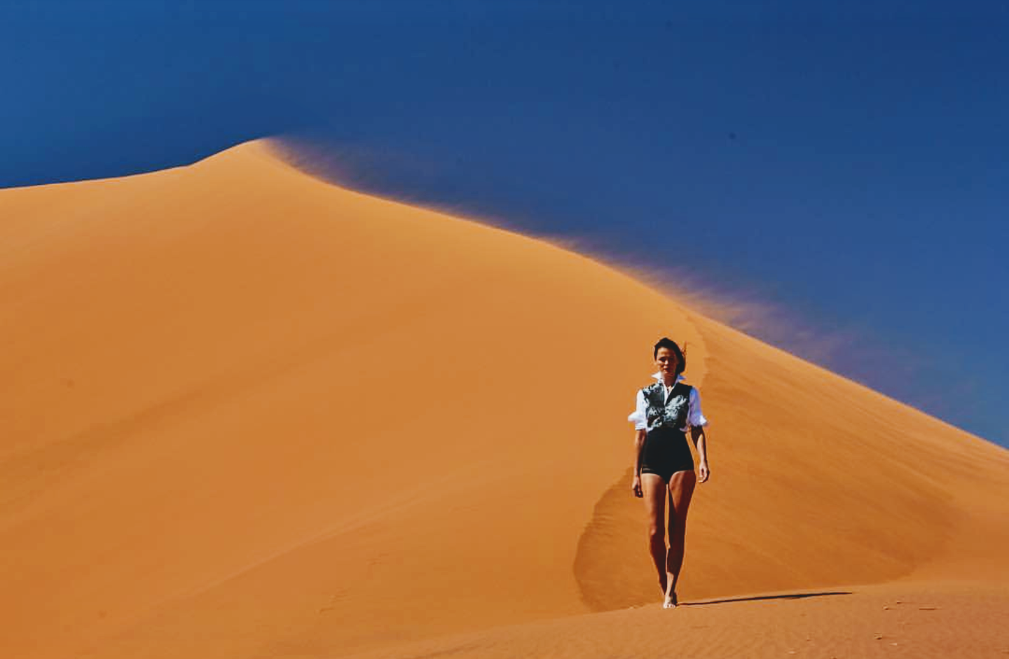 salonwithoutwalls artist on-location: Photographer Peter C. Christensen – Namibia